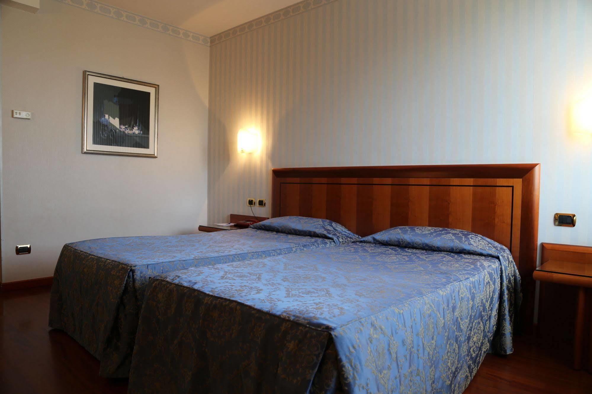 Palace Hotel 4*